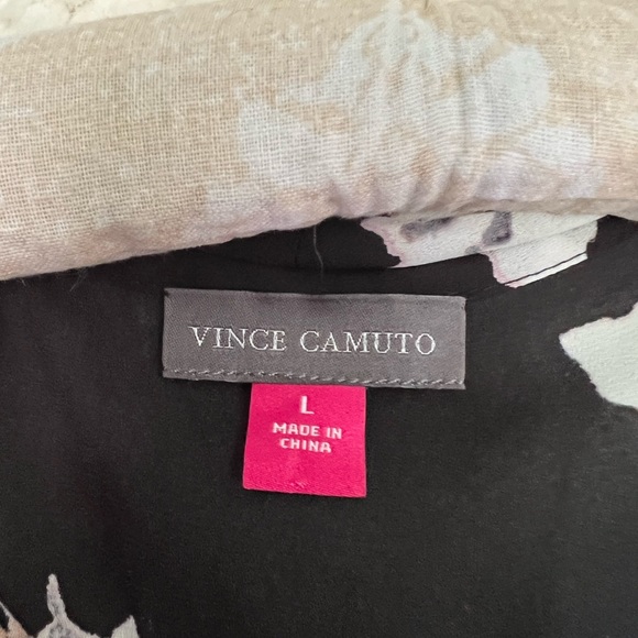 Vince Camuto Floral Sleevless Top - Picture 3 of 4